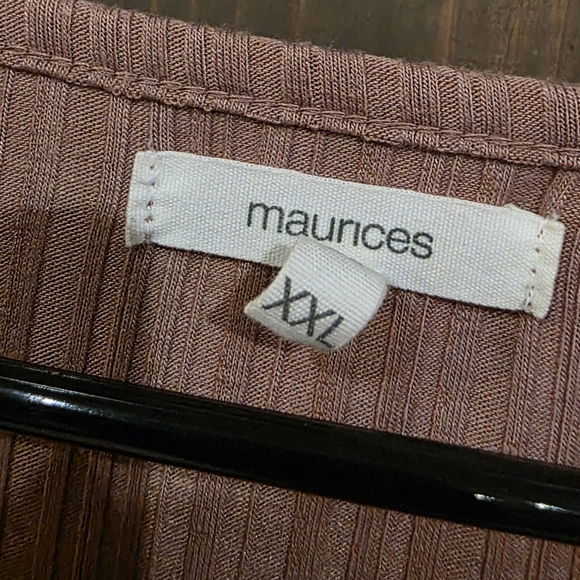 Maurices Dusty Pink V-Neck Blouse with Geometric Flutter Sleeves- Plus Size XXL - Picture 3 of 4